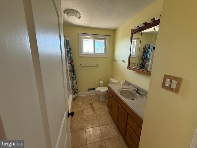 Building Photo - 1510 Tieman Dr