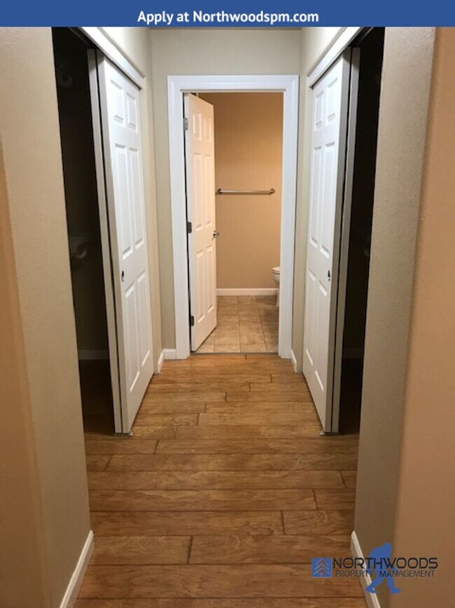 Building Photo - 55+ Community  2 Bedrooms, 2 Bath Beautifu...