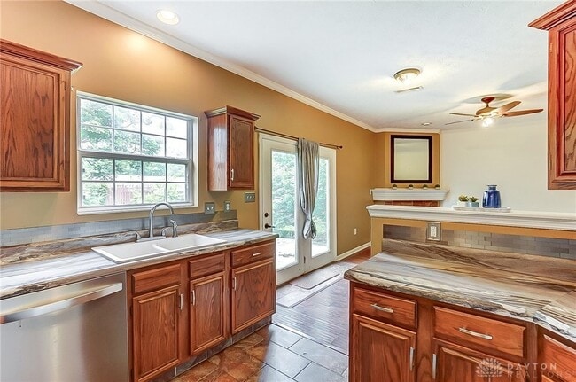 Building Photo - 2327 Polo Park Dr