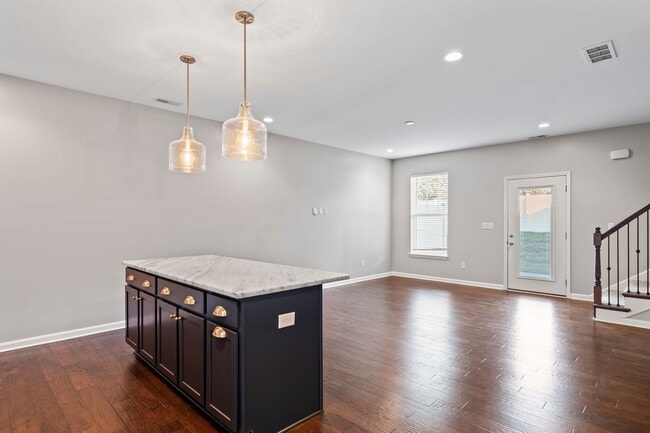 Building Photo - 2BR/2.5BA Townhouse For Rent in Houston Acres with first month 1/2 off!