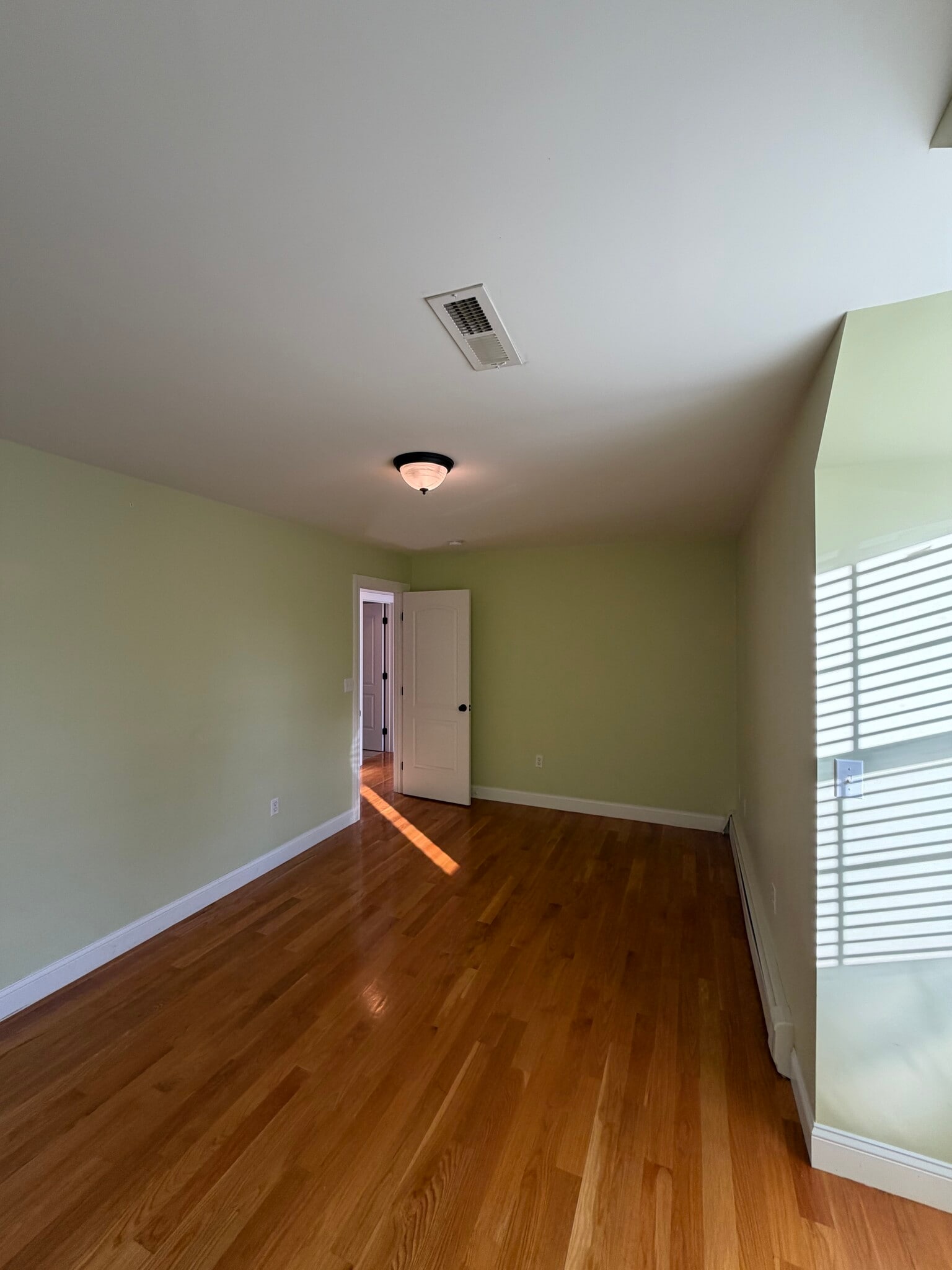 Building Photo - 100 Kimball Rd