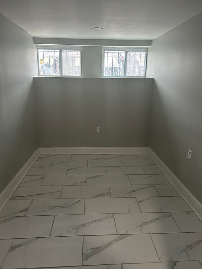 Building Photo - Beautiful  3Br 2Bat house for rent