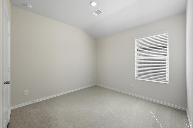 Building Photo - 6605 Creek Edge Cir