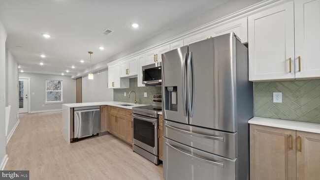 Building Photo - 1432 Ogden St