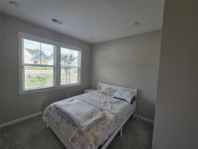 Building Photo - 121 Linden Ct