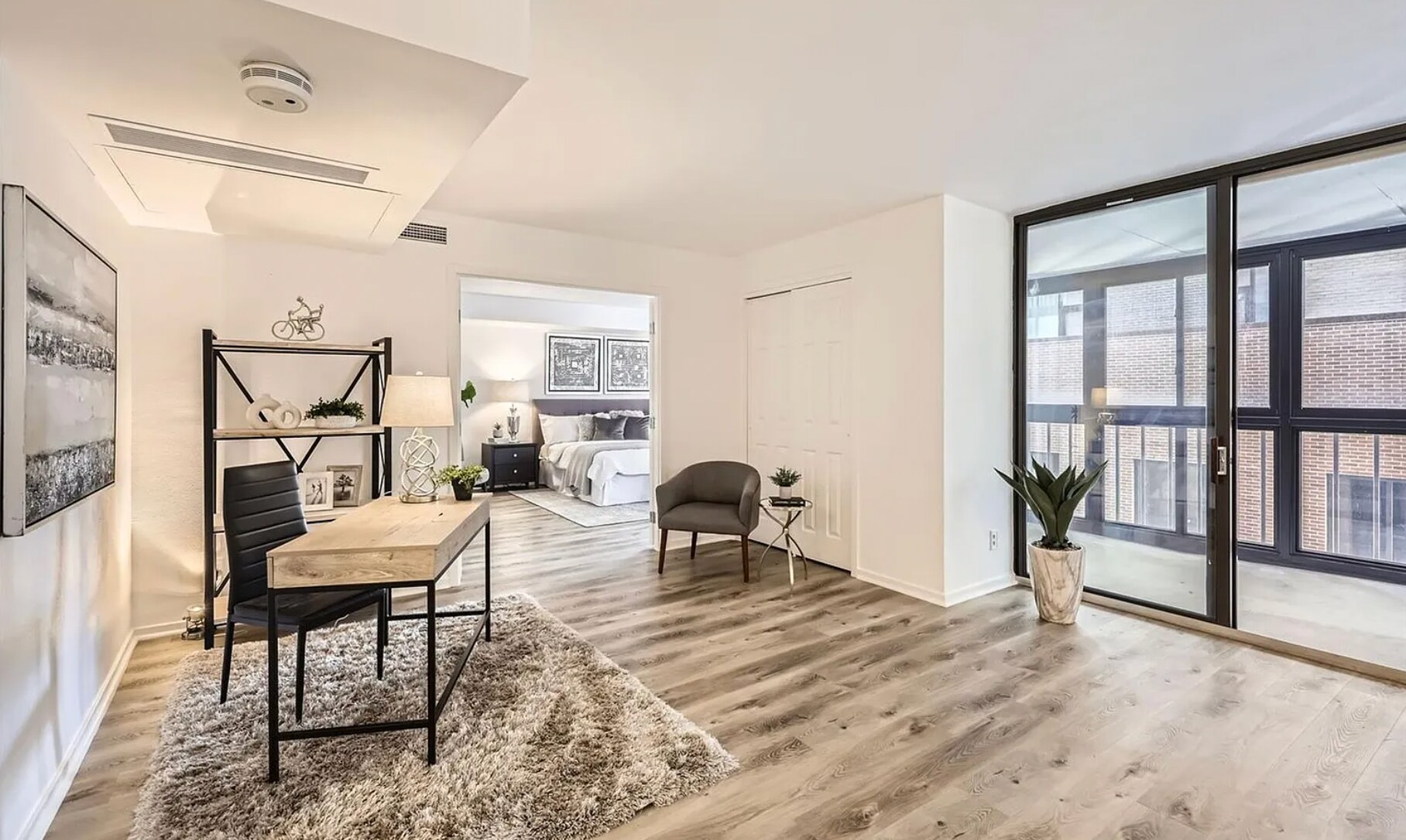 Building Photo - 1551 Larimer St