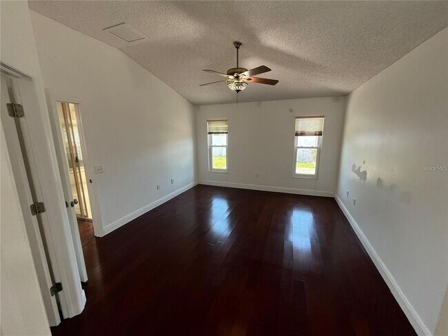 Building Photo - 8908 Southbay Dr