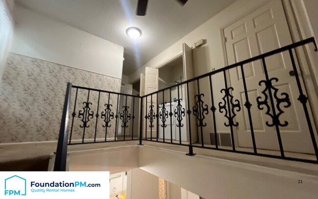 Building Photo - 3661 Haughton Ln