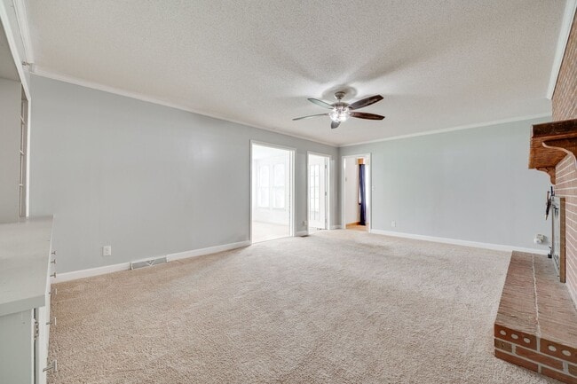 Building Photo - This beautifully maintained Ranch on over an acre of land invites you home to Lancaster, SC.