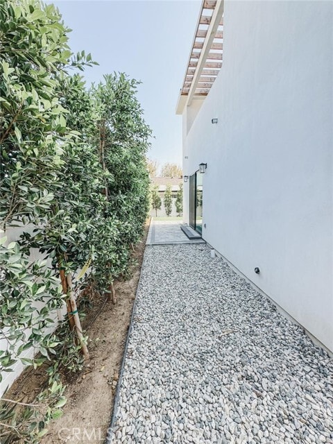 Building Photo - 18113 Marilla St