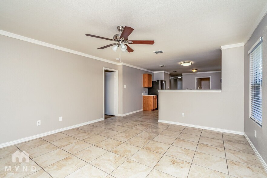 Building Photo - 8924 Sun Haven Way