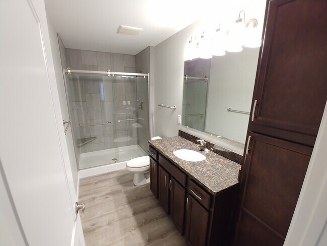 master bath - 7318 Chucks Way