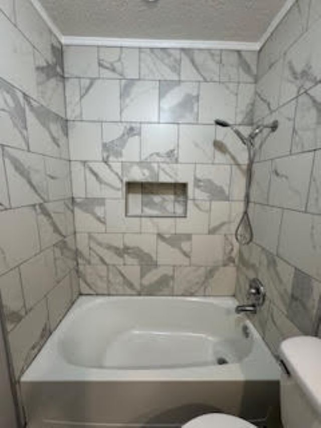 Building Photo - 804 E 4th St