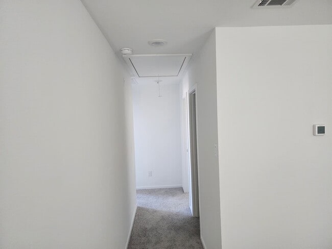 Building Photo - 3049 Majestic Sunrise Dr