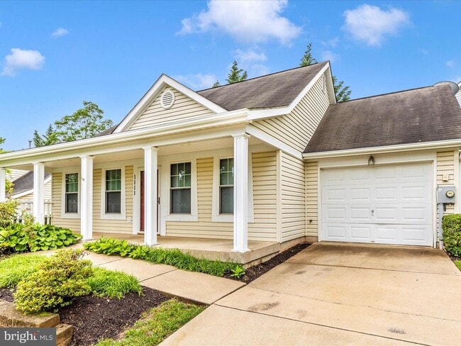 Building Photo - 1111 Jousting Way