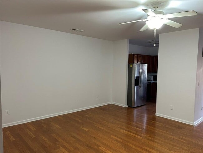 Building Photo - 2099 Meadow Peak Rd