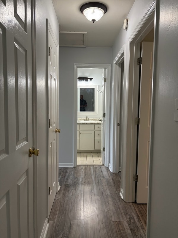 Building Photo - 2052 Darnell Cir