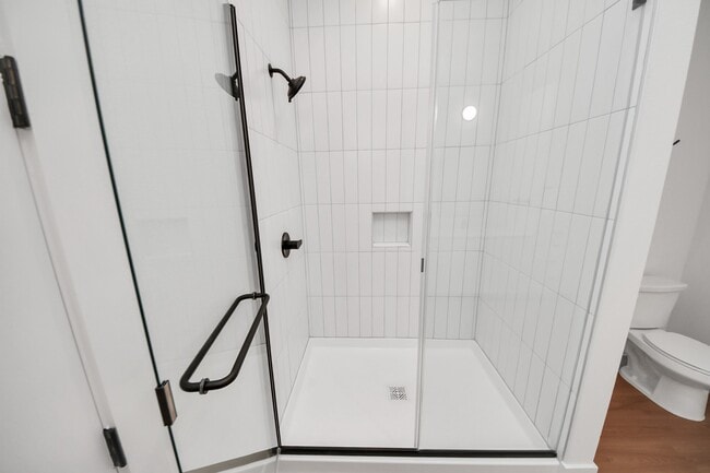 Building Photo - 2810 Riverby Rd