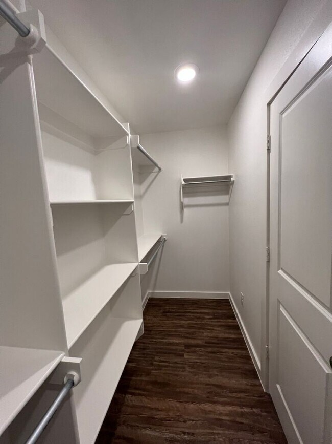 Building Photo - New Beginnings Start At AMRR: RARE 4 BEDROOM IN FRENSHIP ISD