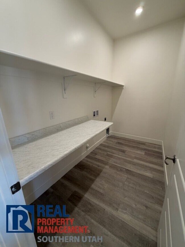 Building Photo - Brand New Home near Sand Hollow