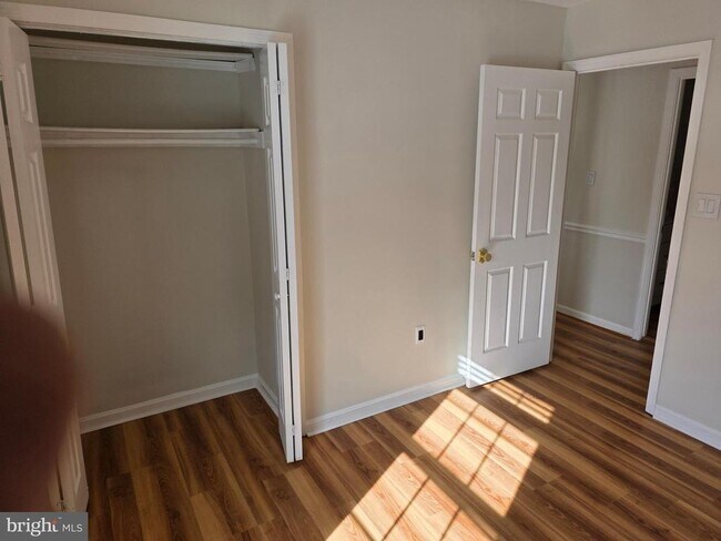 Building Photo - 10217 McKean Ct