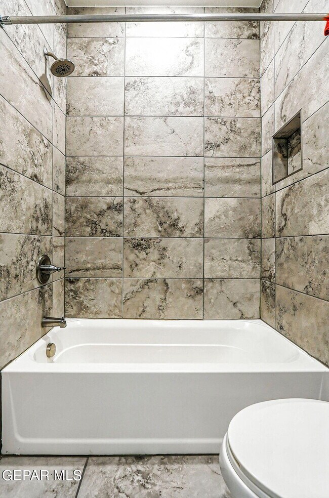 Building Photo - 12360 Desert Path Ct