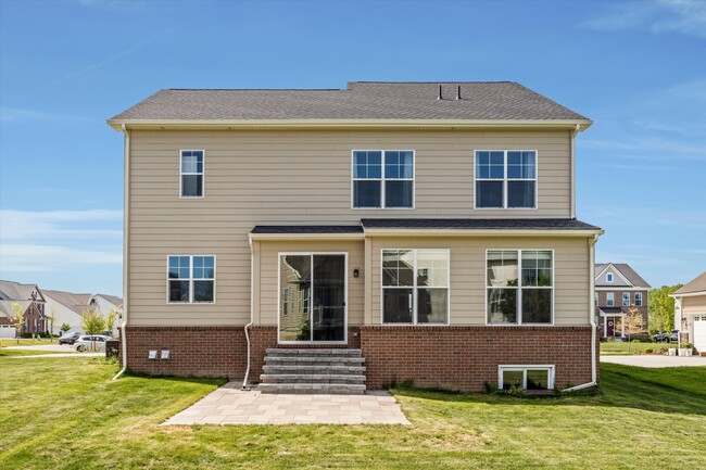 Building Photo - 6370 Avalon Wy