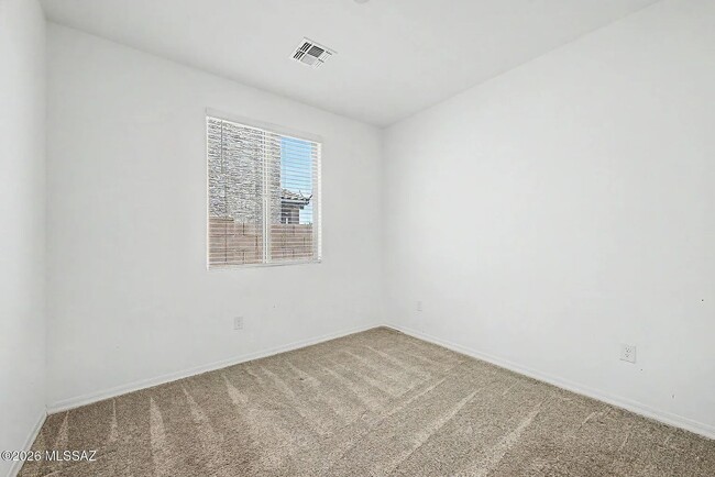 Building Photo - 12818 N Dutch Dr