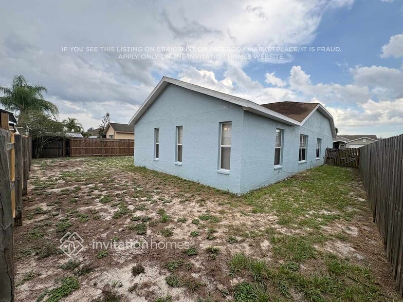 Building Photo - 4704 Bloom Dr