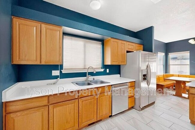 Building Photo - 10139 Arroyo Crest Dr NW