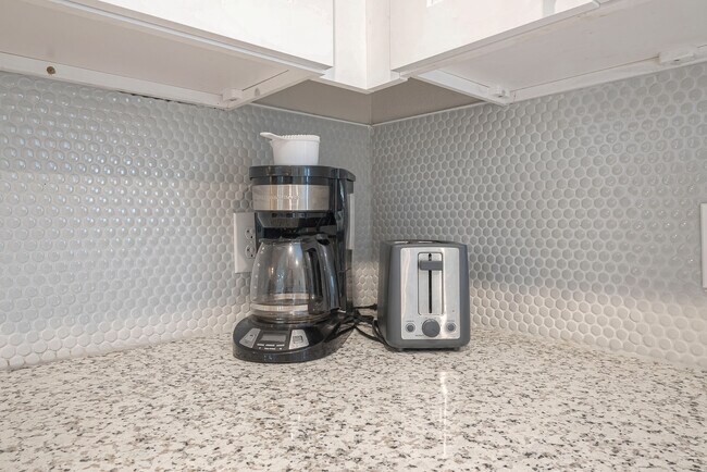 Kitchen - 2908 Baer St