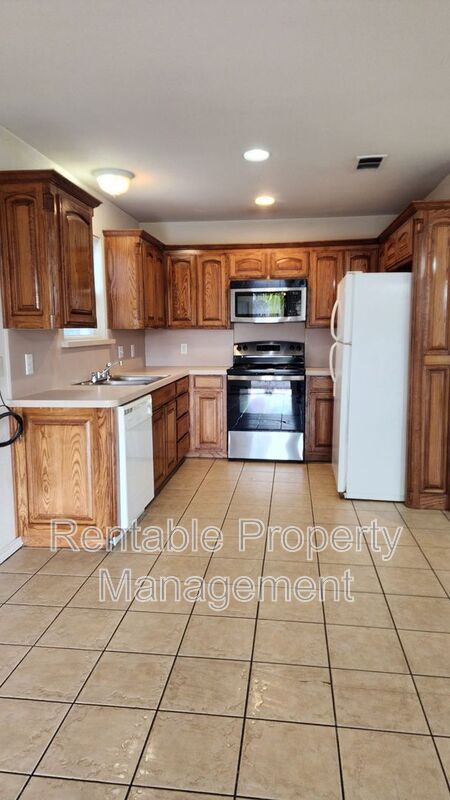 Building Photo - 118 Stagecoach Trail