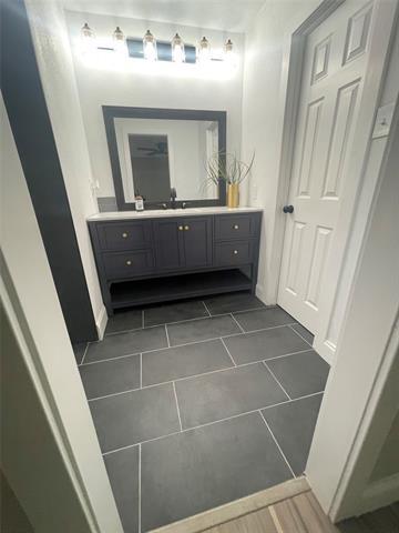 Building Photo - 3535 Shady Brook Dr