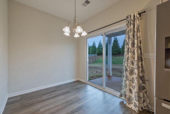 Building Photo - 3 Bedroom Home in Pendleton, SC