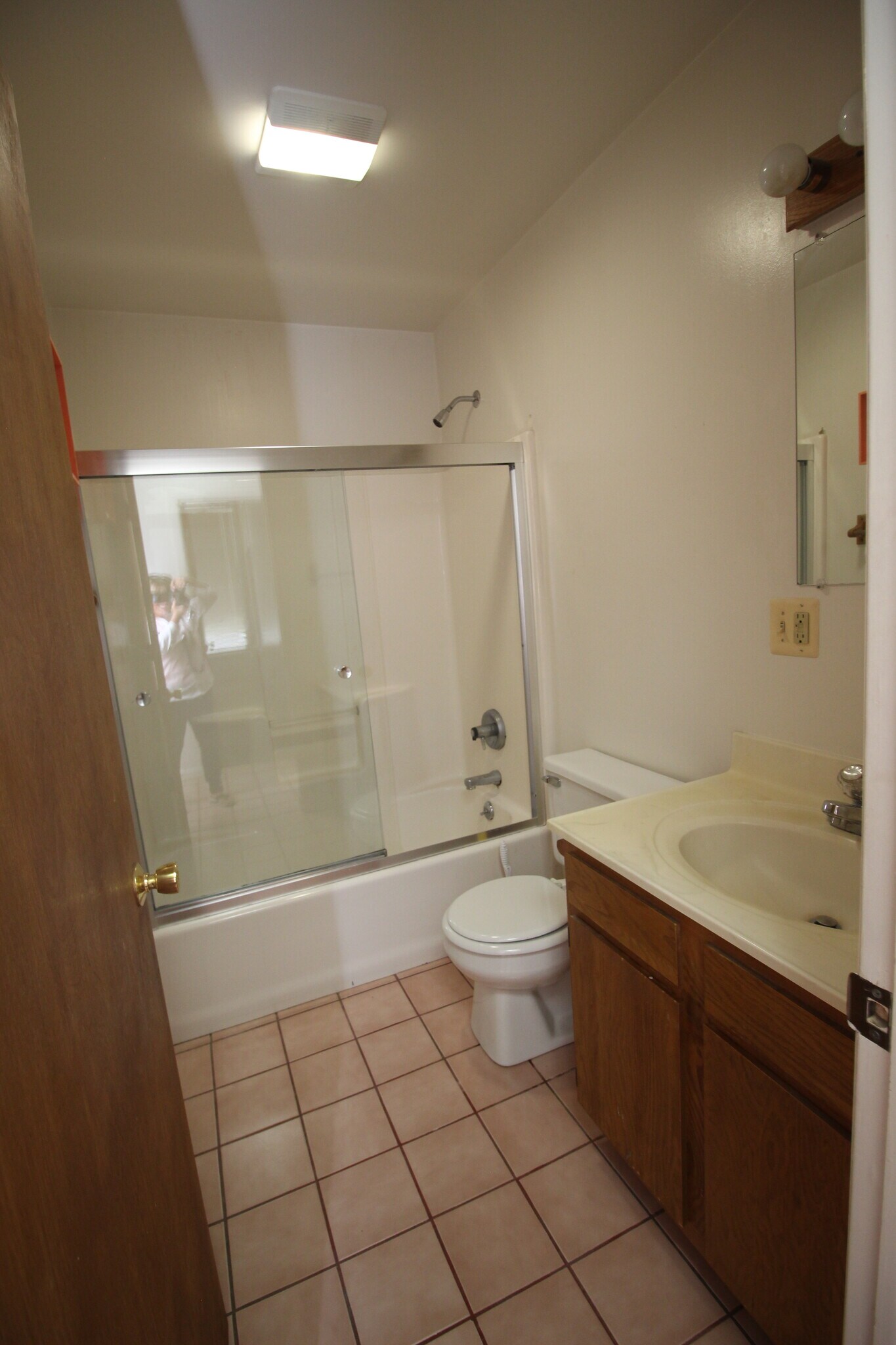 Bathroom [s] - 217 W Cross St