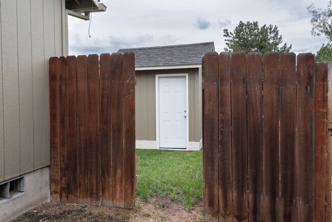 Building Photo - 63251 Gallop Ct