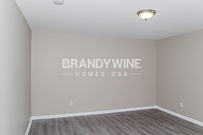 Building Photo - 10938 Crescent Ridge Loop