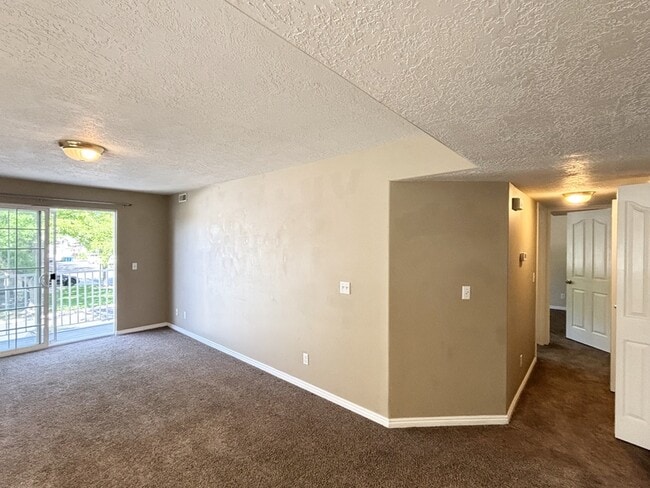 Building Photo - 1311-1200 1200 W