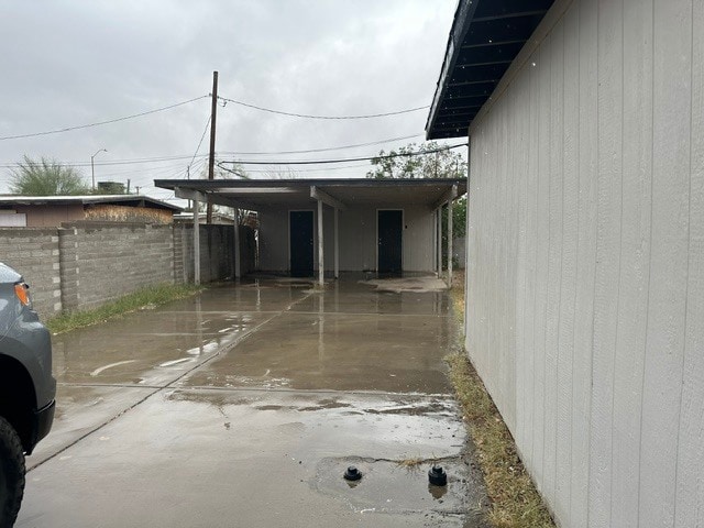 Building Photo - 2111 E Sunland Vista