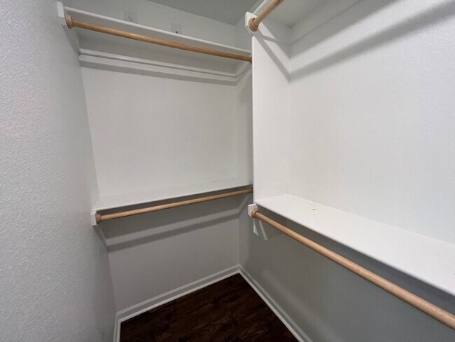 Building Photo - New 3 Bedroom Townhome ($999 Per Month)
