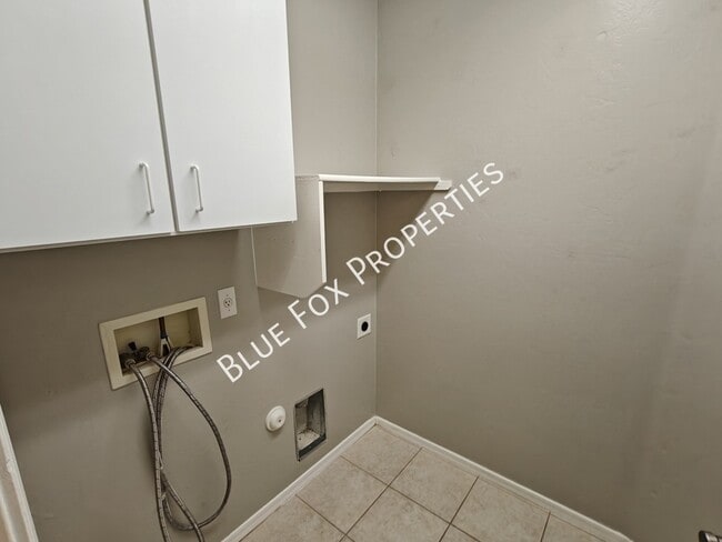 Building Photo - 12232 N Sora Pl