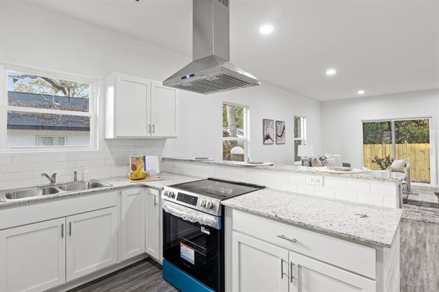 Building Photo - 836 Osceola St