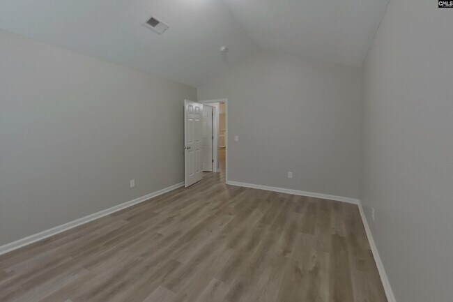 Building Photo - 89 Smokewood Dr