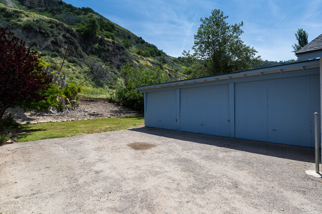 Building Photo - 8962 Nye Rd
