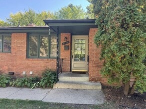 Building Photo - 3945 W 44th St