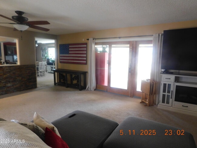 Building Photo - 10630 W Caron Dr