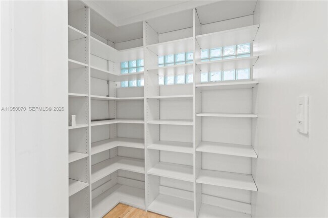 Building Photo - 1250 NE 87th St