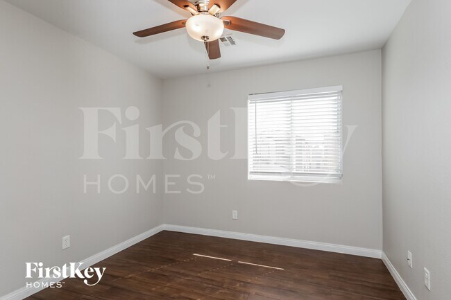 Building Photo - 6920 Dancing Cloud Ave