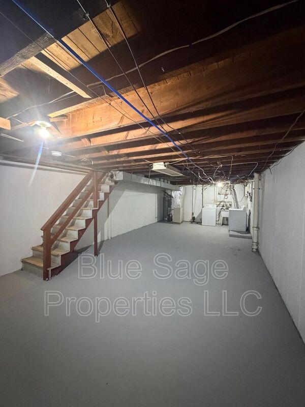 Building Photo - 3403 Township Line Rd