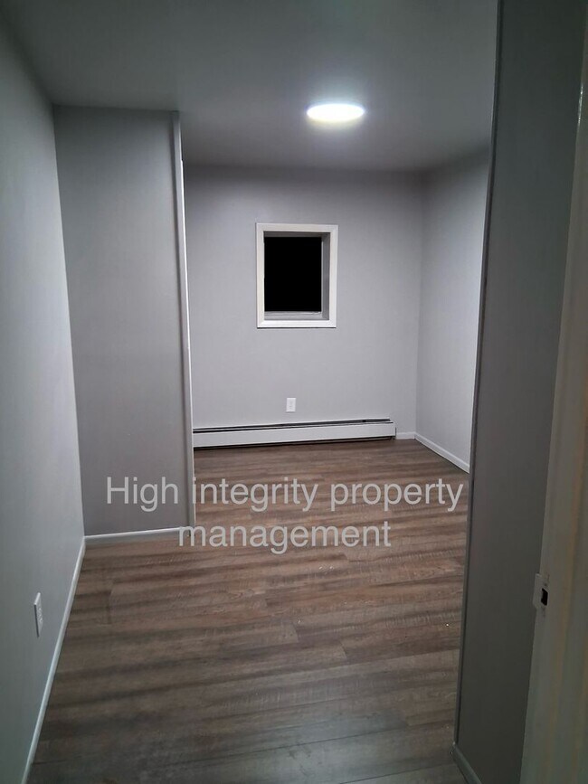 Building Photo - Property 013
